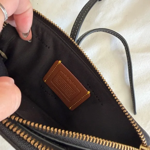 Coach Black Pebbled Leather Crossbody with Gold C Hardware - Picture 5 of 6